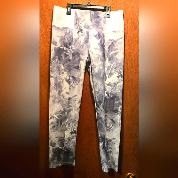 Simply Noelle Pants - Simply Noelle White & gray stretchy Leggings szL/XL